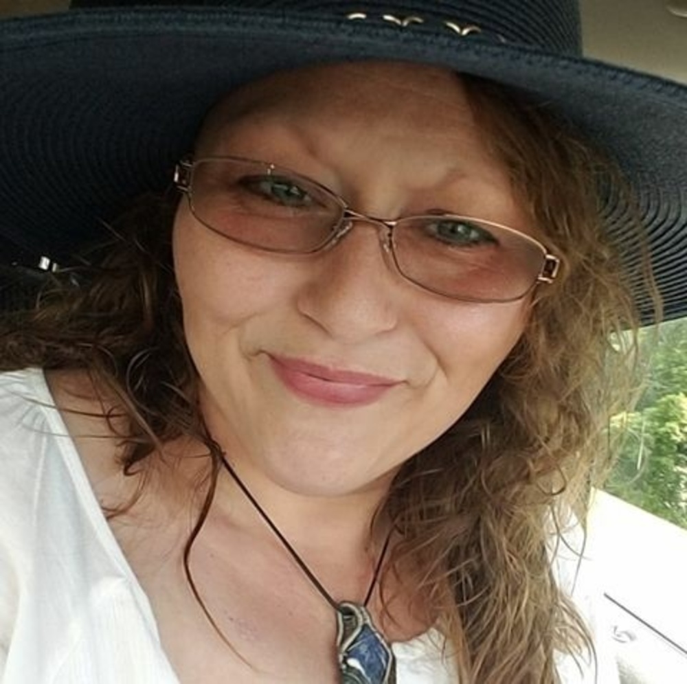 Meet your Posher, Tracy lynn
